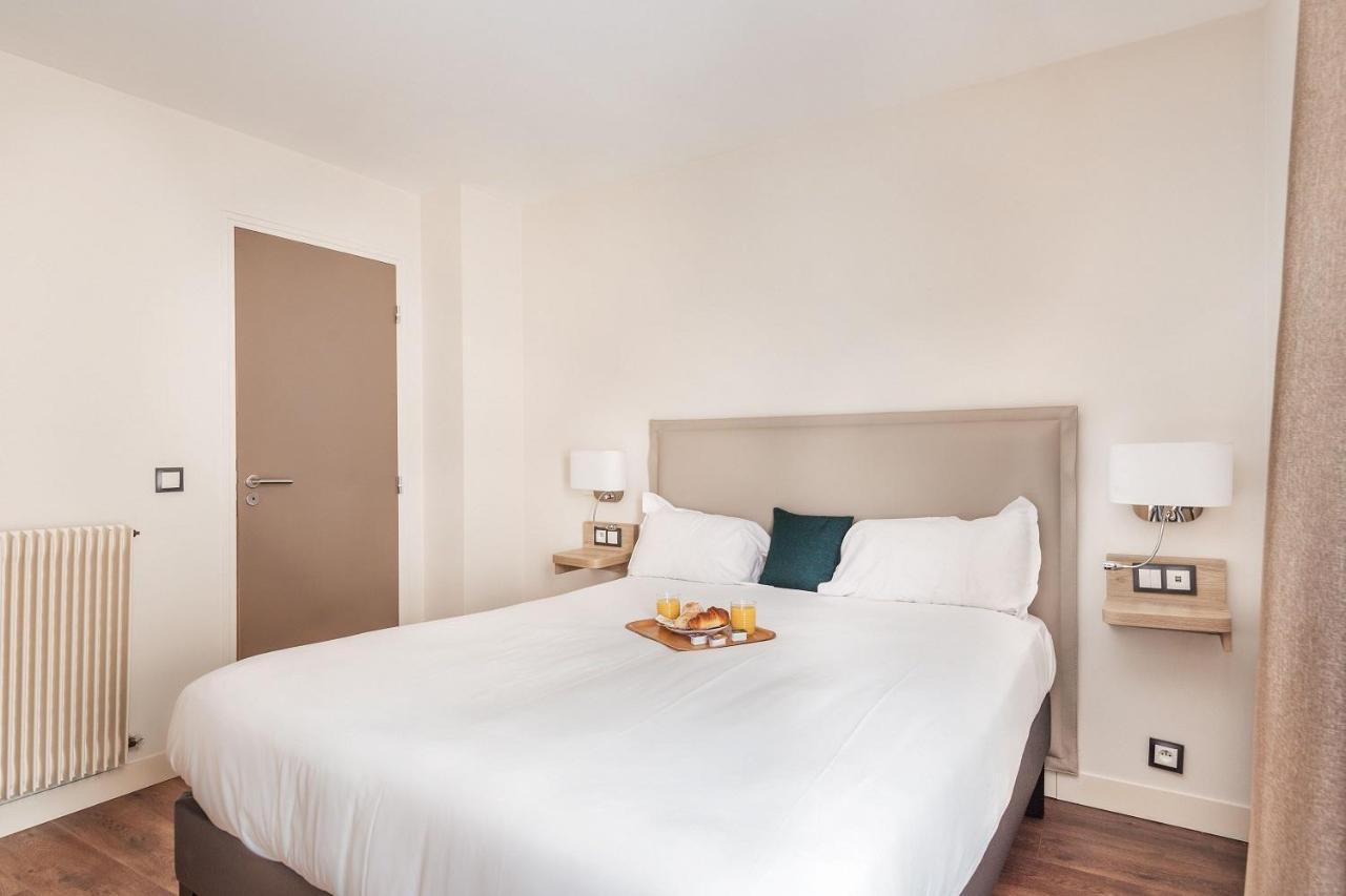 Courcelles Mederic Hotel Parijs Buitenkant foto
