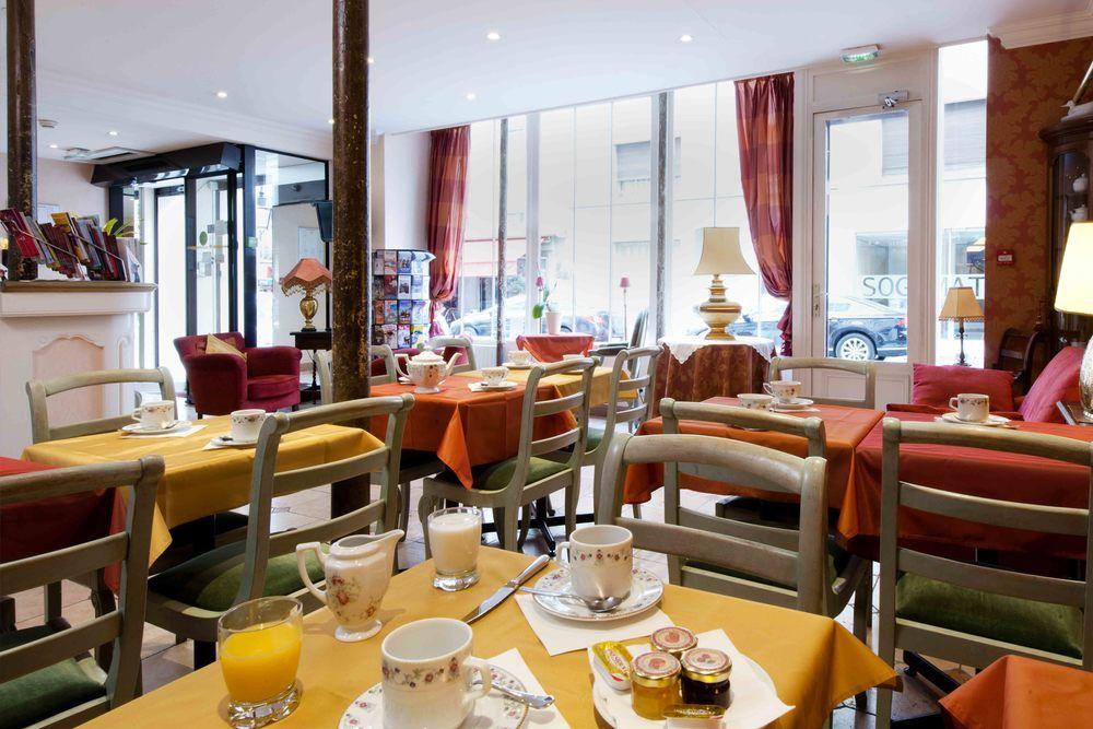 Courcelles Mederic Hotel Parijs Buitenkant foto