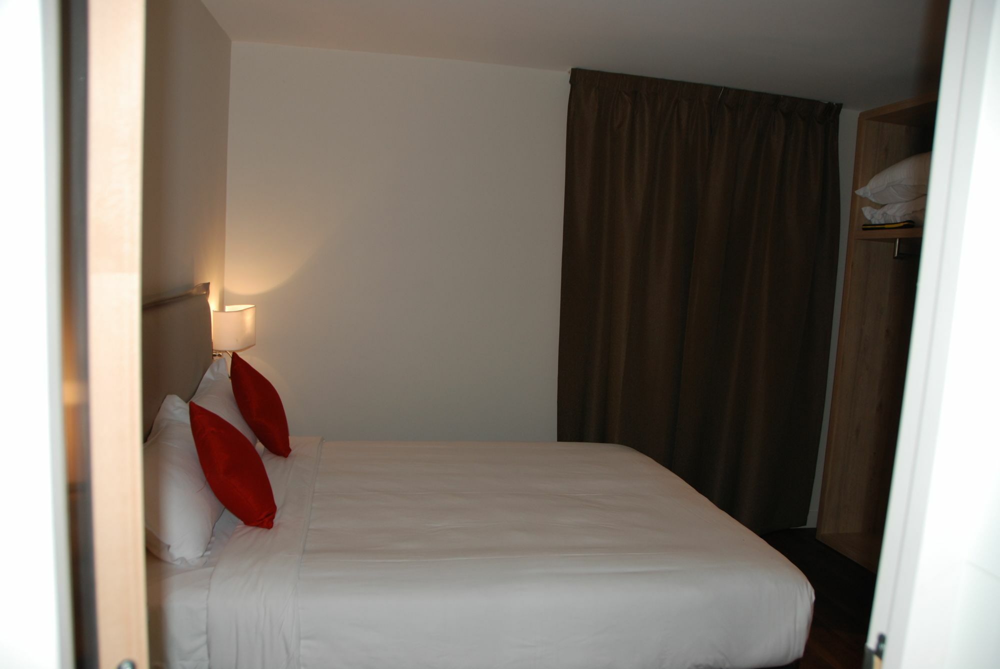 Courcelles Mederic Hotel Parijs Buitenkant foto