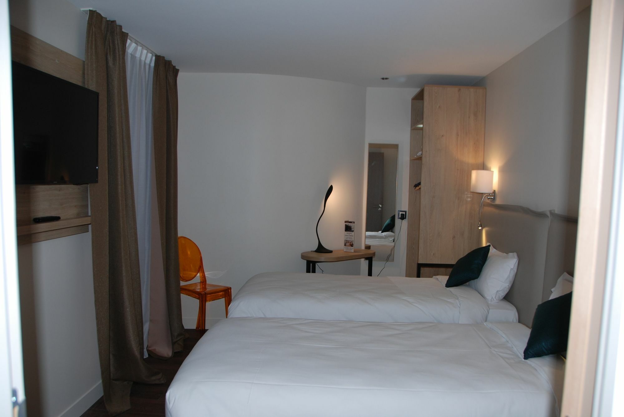 Courcelles Mederic Hotel Parijs Buitenkant foto