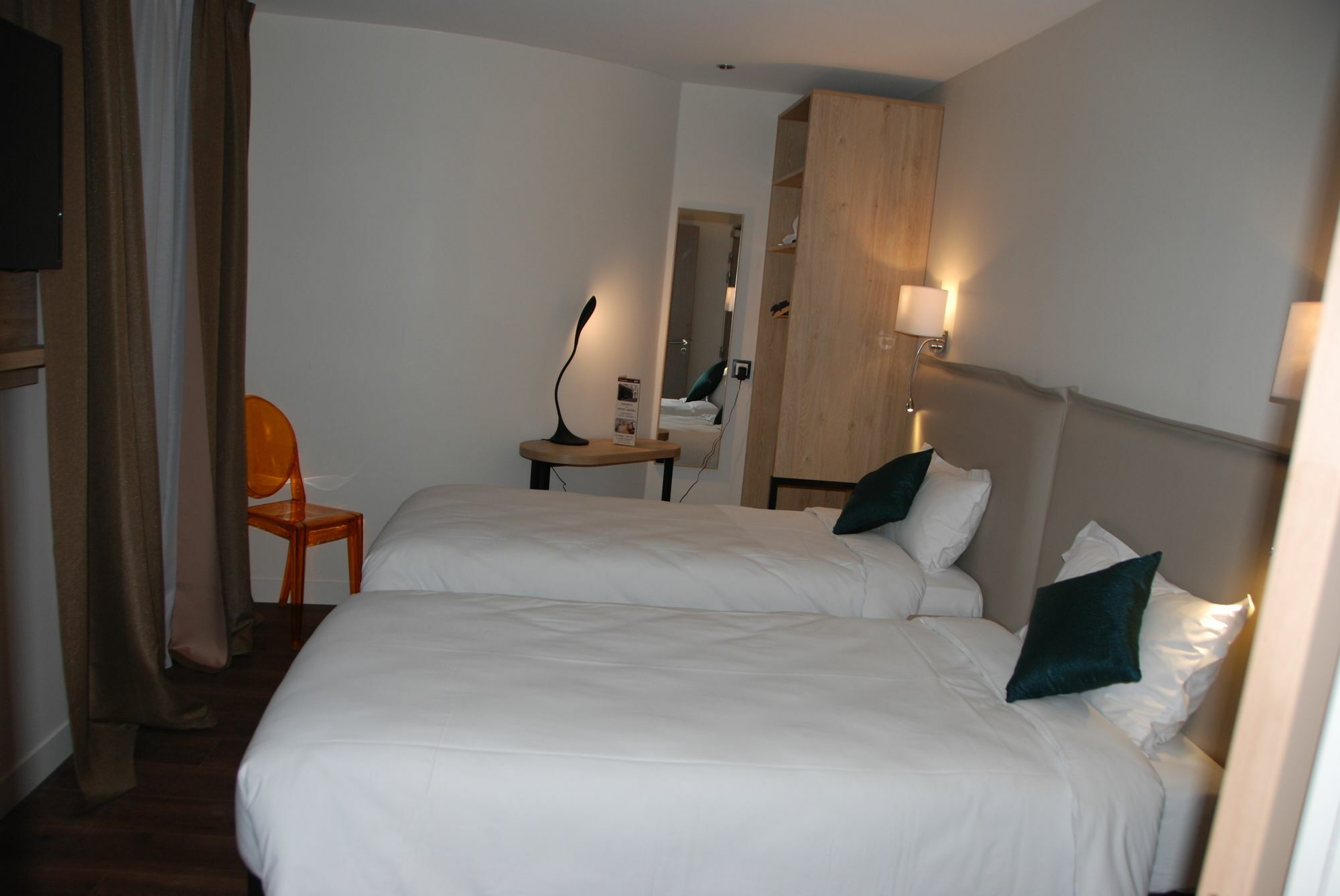 Courcelles Mederic Hotel Parijs Buitenkant foto